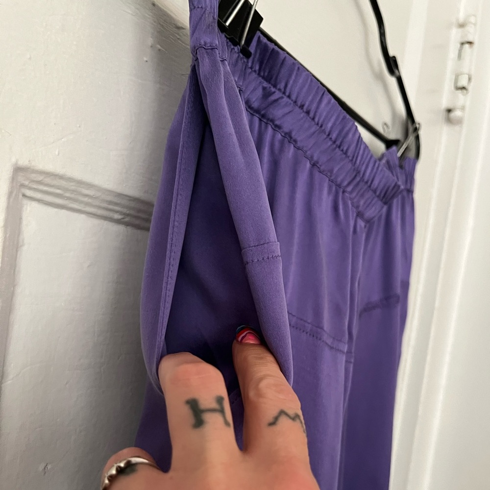 Lunya Silk Pajama Pants in Flying Fig (Purple); Large. - Picture 5 of 7